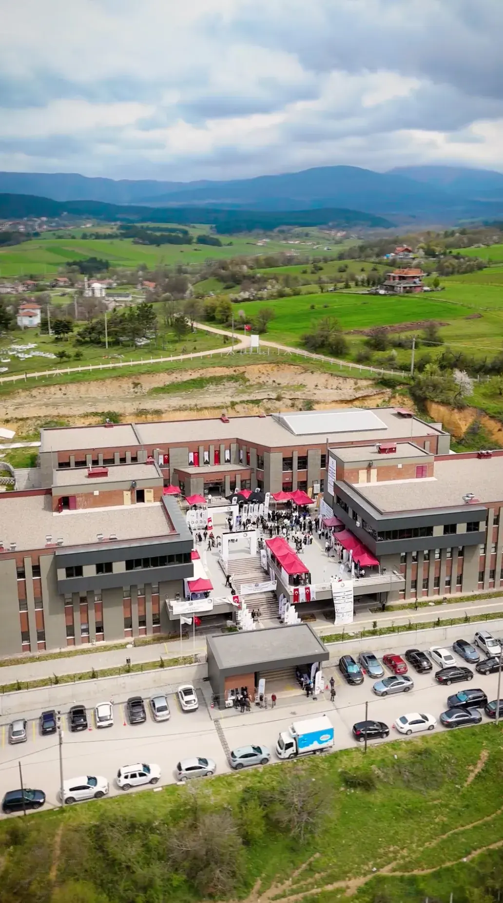 Aşçılık kampının yapıldığı tesisin havadan görünümü